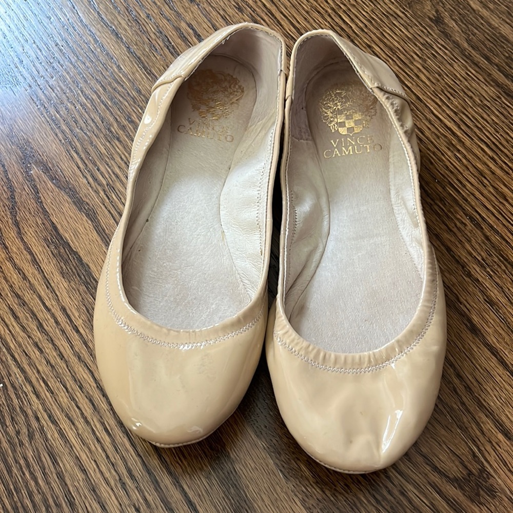 Nude flats Vince Camuto